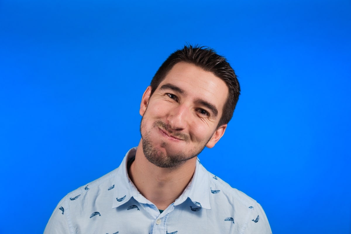 /images/headshots/valle-victor-h.jpg
